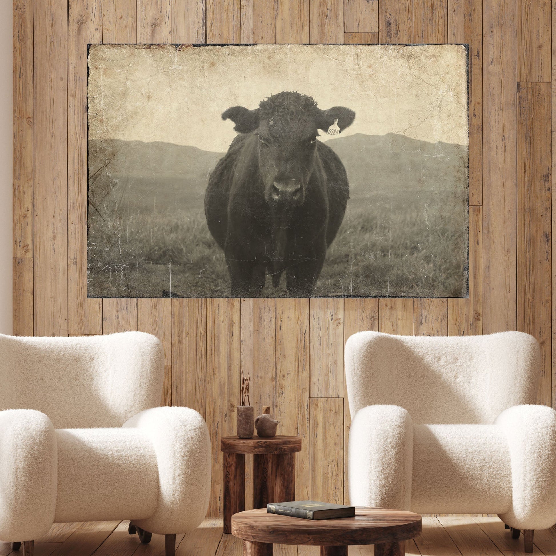 Rustic Farmhouse Angus Cow Décor